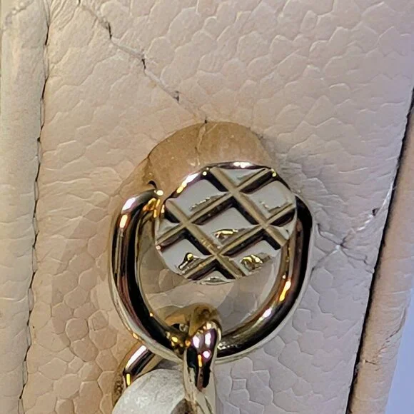 Chanel White Caviar Leather Mini Top Handle Vanity Case - Picture 14 of 16